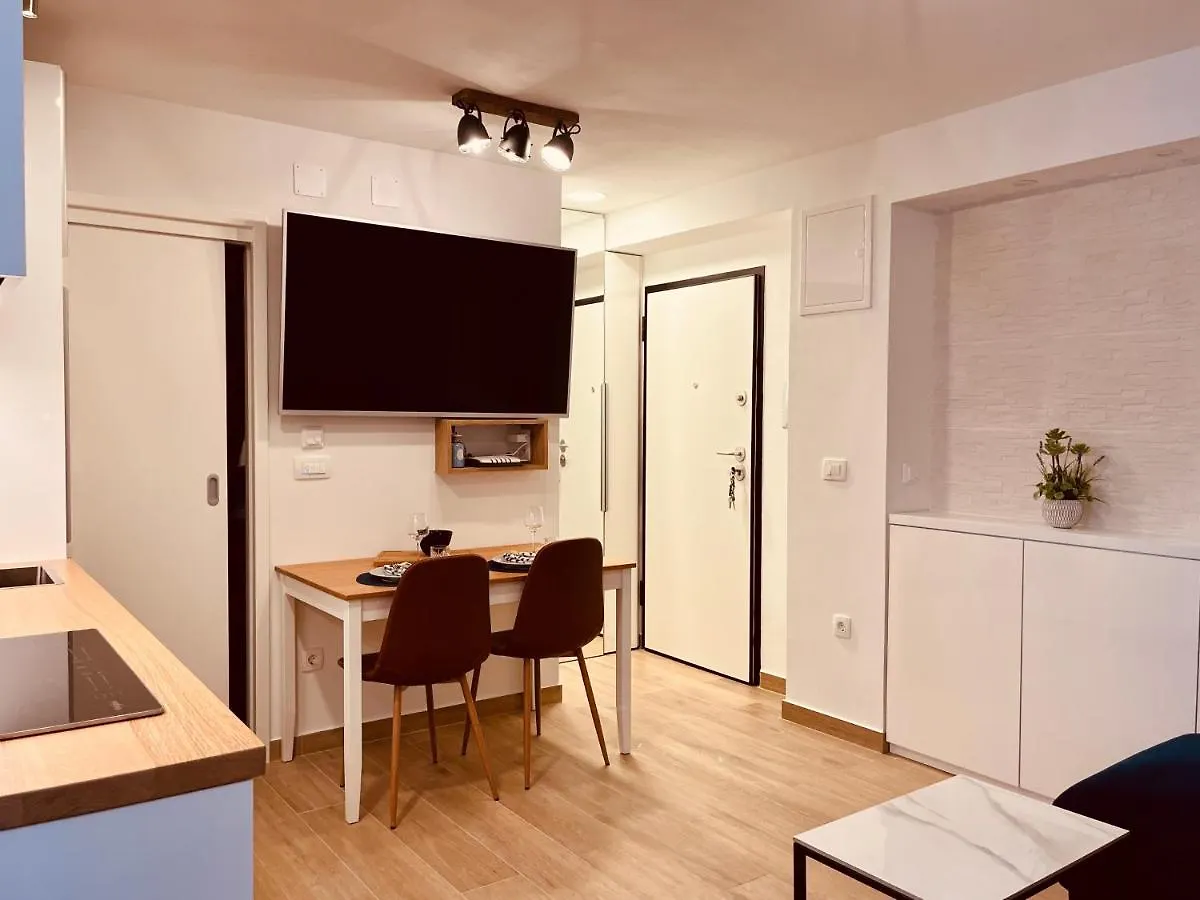 Apartment Apartman Lobel Split