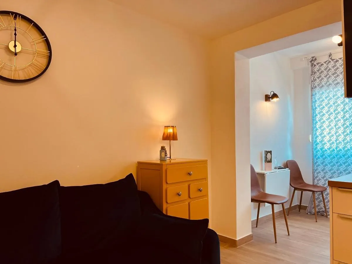 Apartment Apartman Lobel Split
